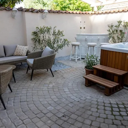 La Maison Appartamento Eger